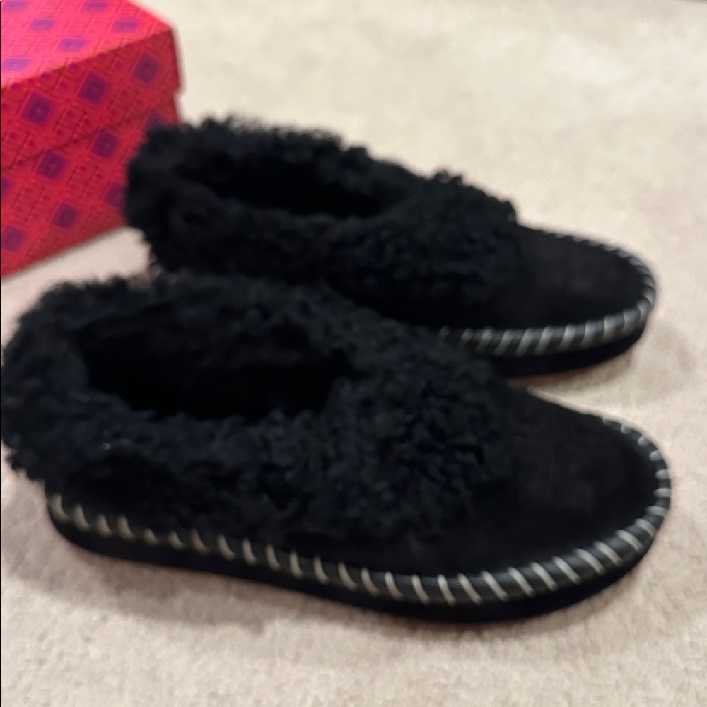 Tory Burch Women's Shearling Slippers - Picture 6 of 11